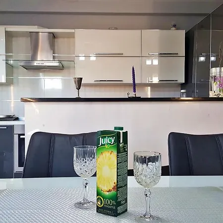 Veduta Luxury 아파트 *