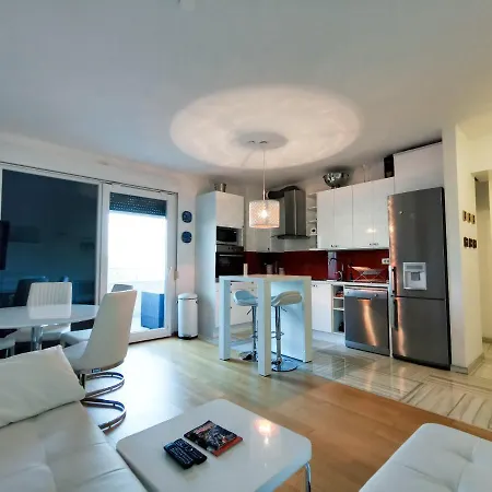 Lägenhet Veduta Luxury