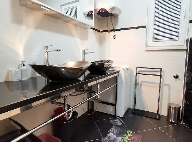 Veduta Luxury דירה