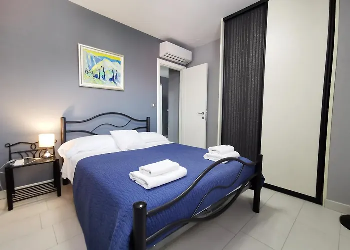 Veduta Luxury דירה *